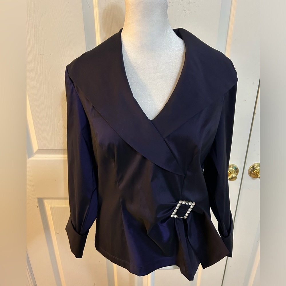 JR Nites by Carol Lin purple formal jacket, size 10